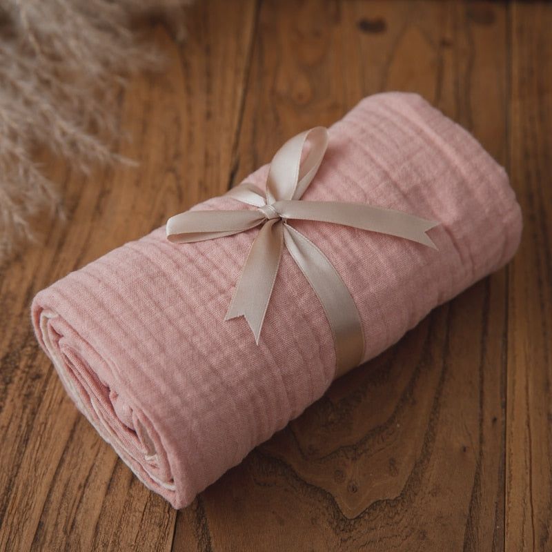 4pcs/set Baby Bath Gift Toy Set Cotton Blanket Baby Milestones Brush Rattle Bracelet