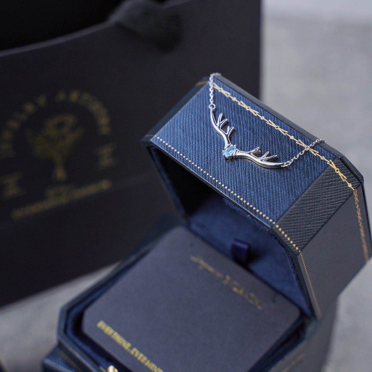 925 Silver Blue Deer Antler Necklace with Blue Zirconia - Shimmering Design.