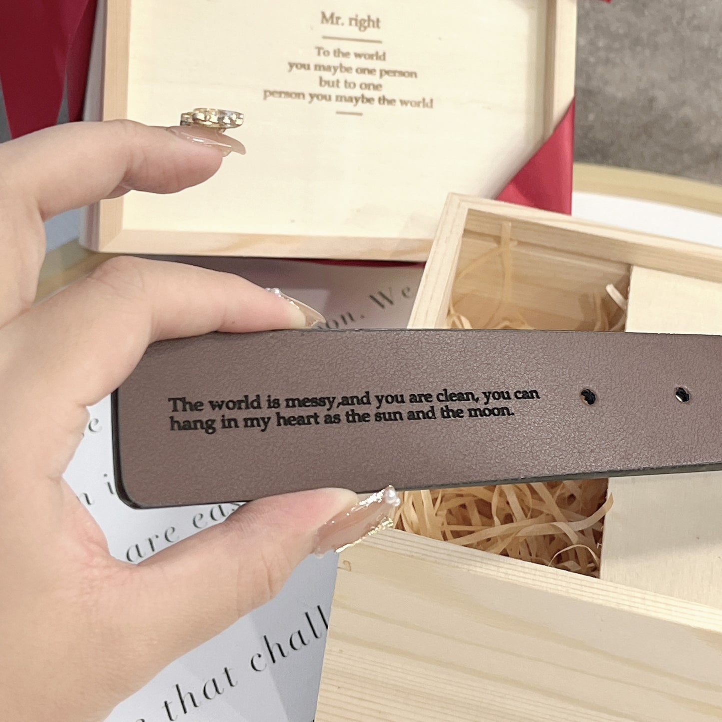 Reconstituted Leather Belt with Personalized Engraving Name and Message Wooden Gift Box